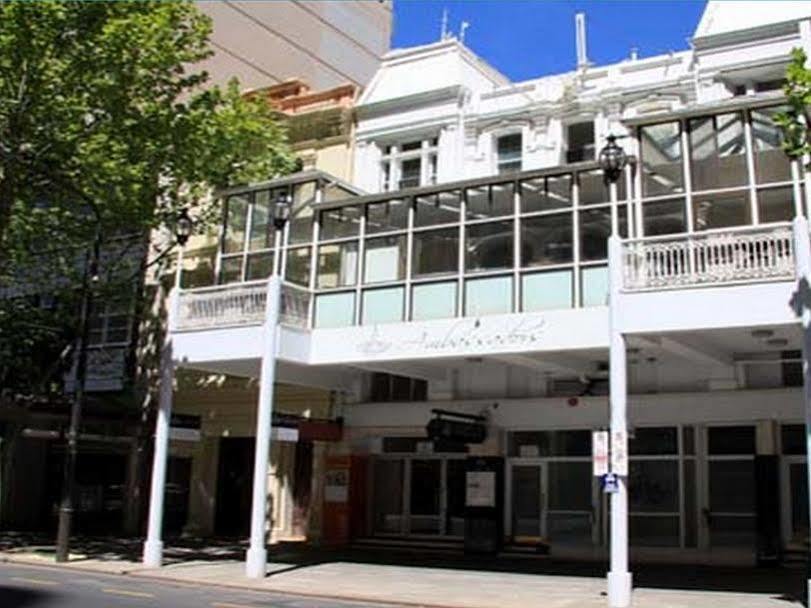 Ambassadors Hotel Adelaide Exteriör bild