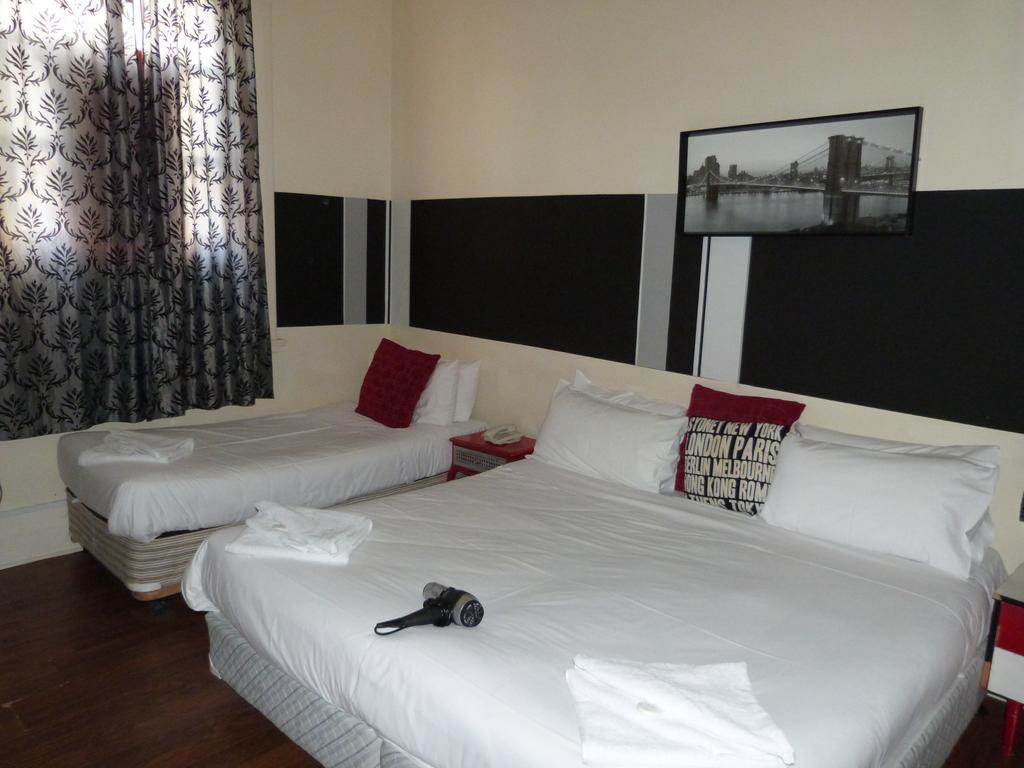Ambassadors Hotel Adelaide Exteriör bild